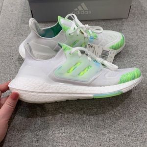Ultraboost 22 Running Sneakers